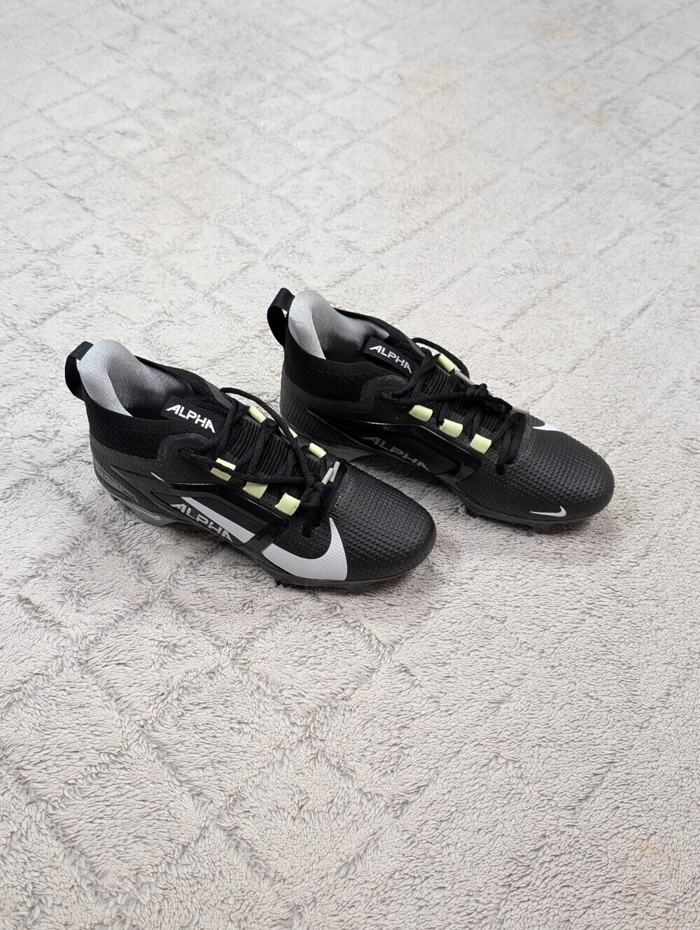 Nike Alpha Menace 4 Elite Black White Football Cleats Mens Size 8 FD7036-001